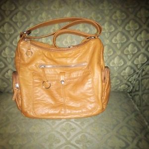 Shoulder handbag